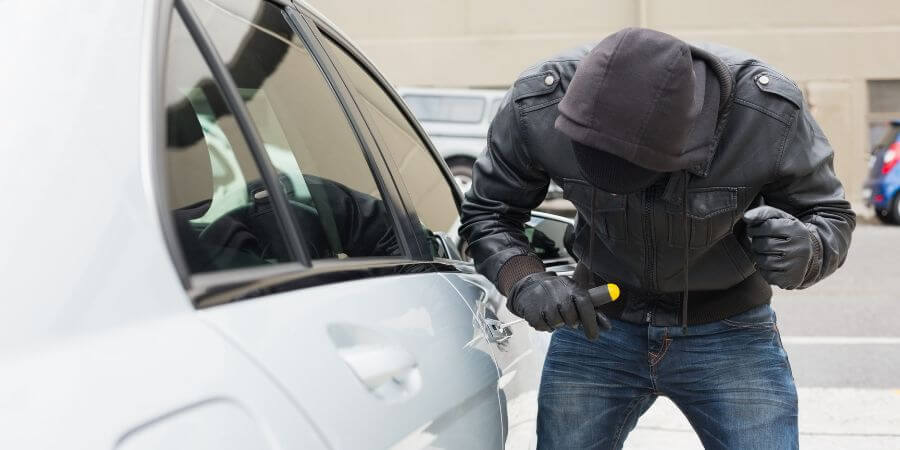 El delito de robo y hurto de uso de vehículos en el Código Penal